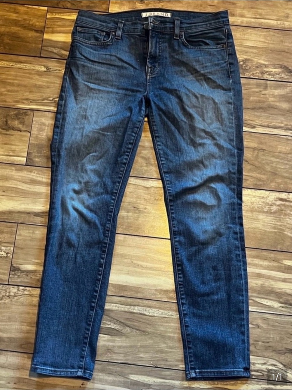 J Brand Moxi Capri Jeans in size 28